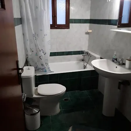 Square House Apartman *